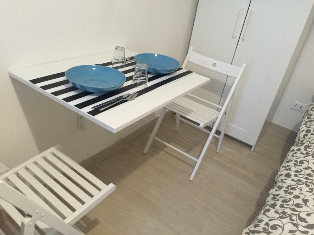 Apartment Monolocale Nizza 27 *